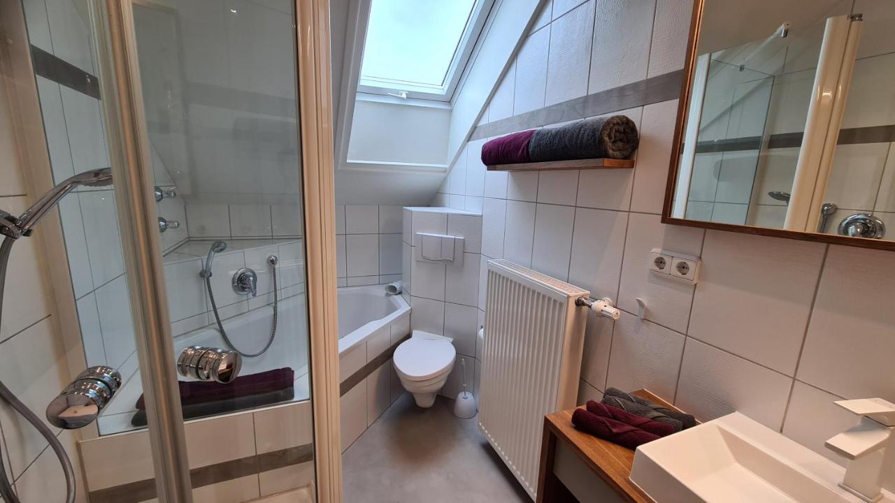 Bunter Hirsch Ferienwohnung Im Garmischer Zentrum מראה חיצוני תמונה