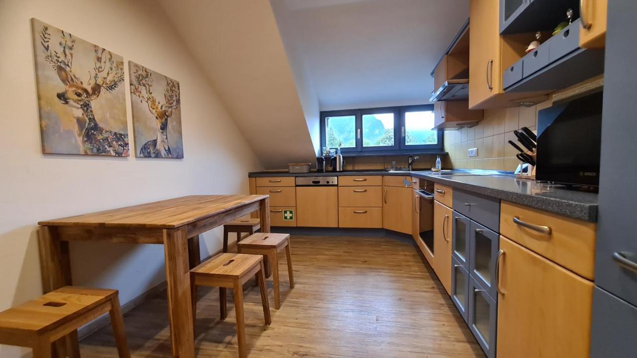 Bunter Hirsch Ferienwohnung Im Garmischer Zentrum מראה חיצוני תמונה