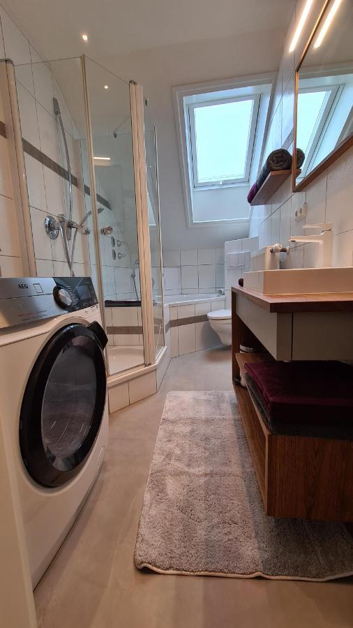 Bunter Hirsch Ferienwohnung Im Garmischer Zentrum מראה חיצוני תמונה